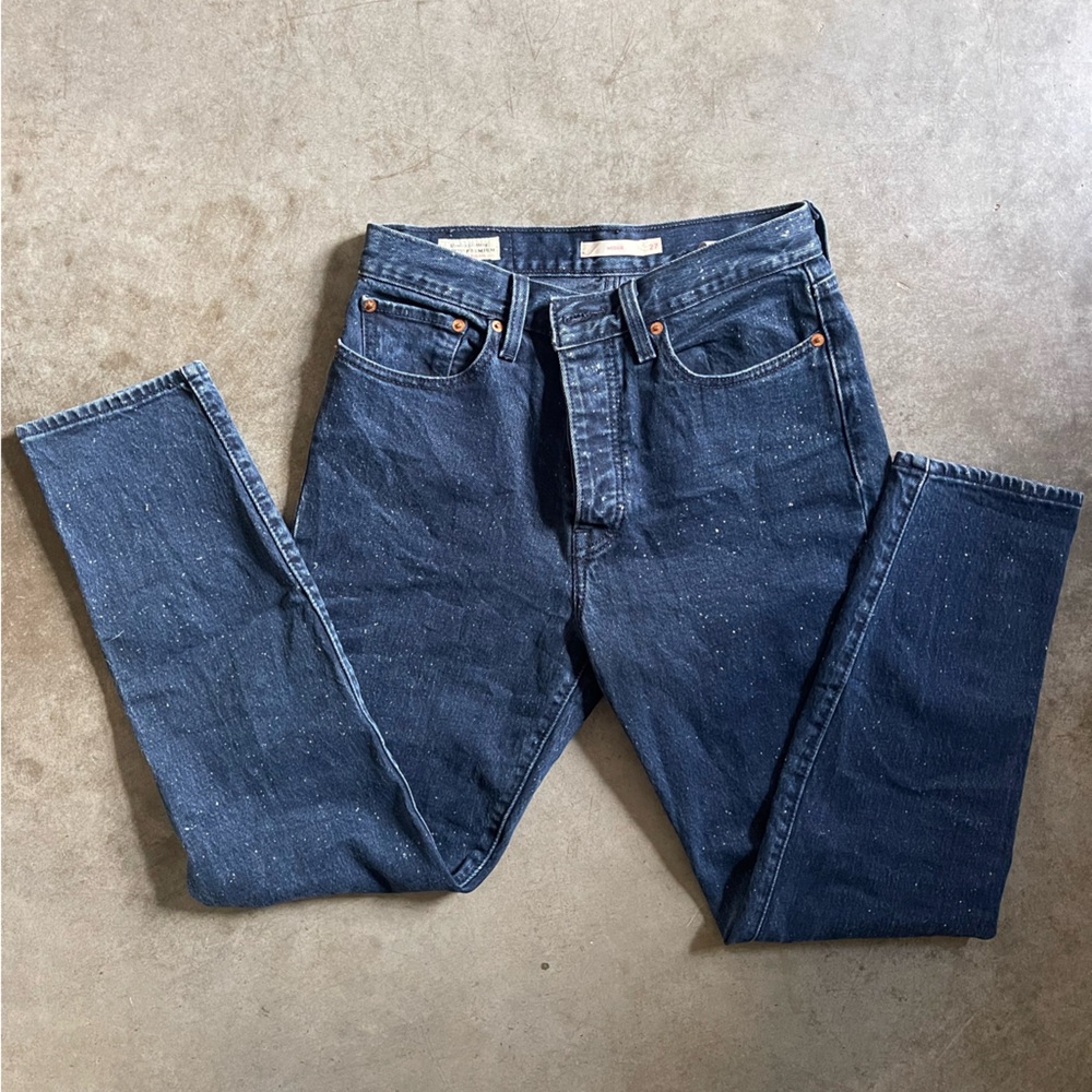 Levi’s Wedgie Straight Speckled Dark Wash Denim size 27